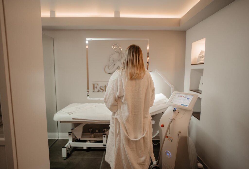 Epilare laser femei la Studio Esthétique Iași servicii de epilare laser definitivă, tratamente faciale și corporale